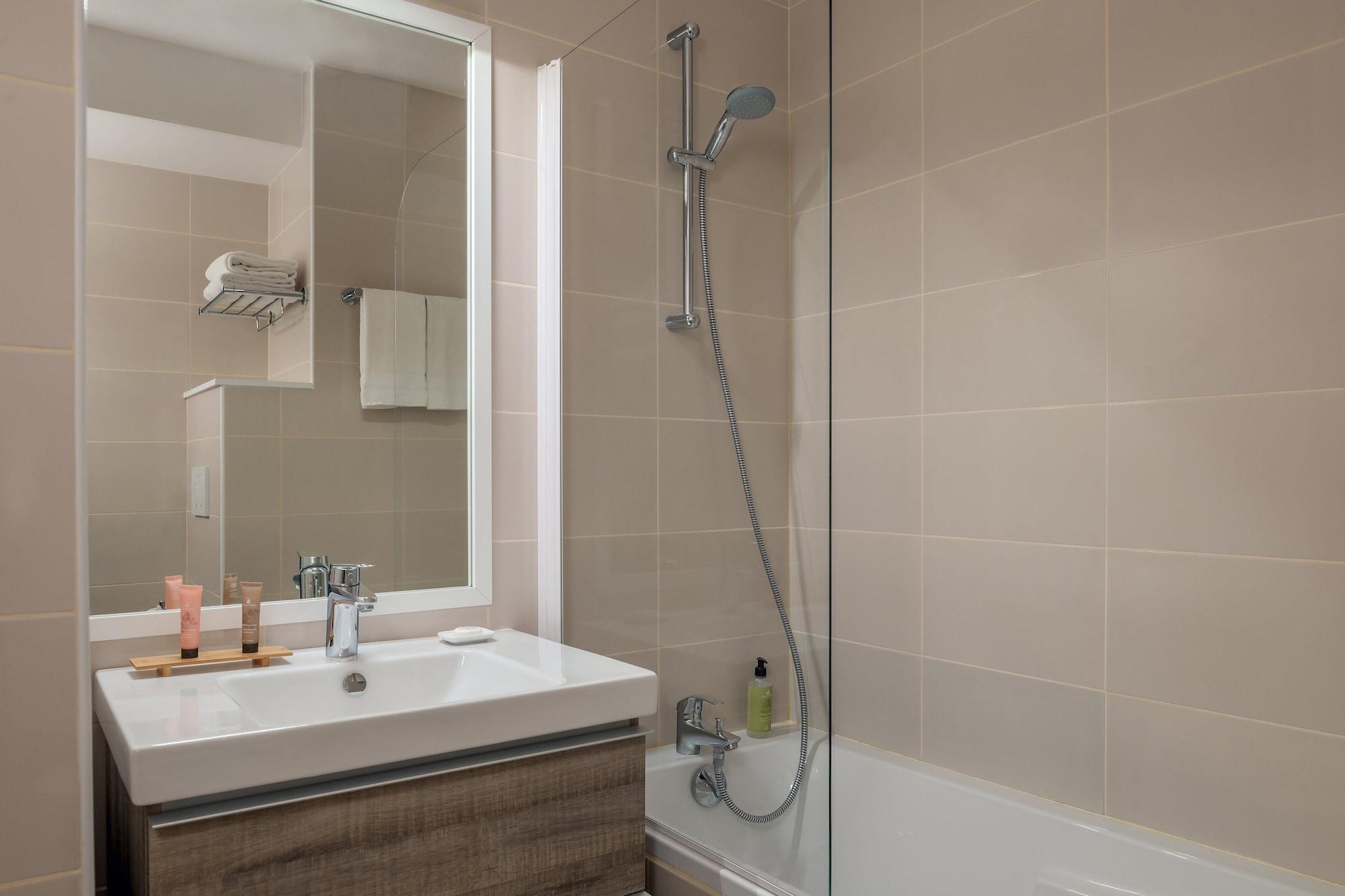 Citadines La Defense Paris Aparthotel Courbevoie